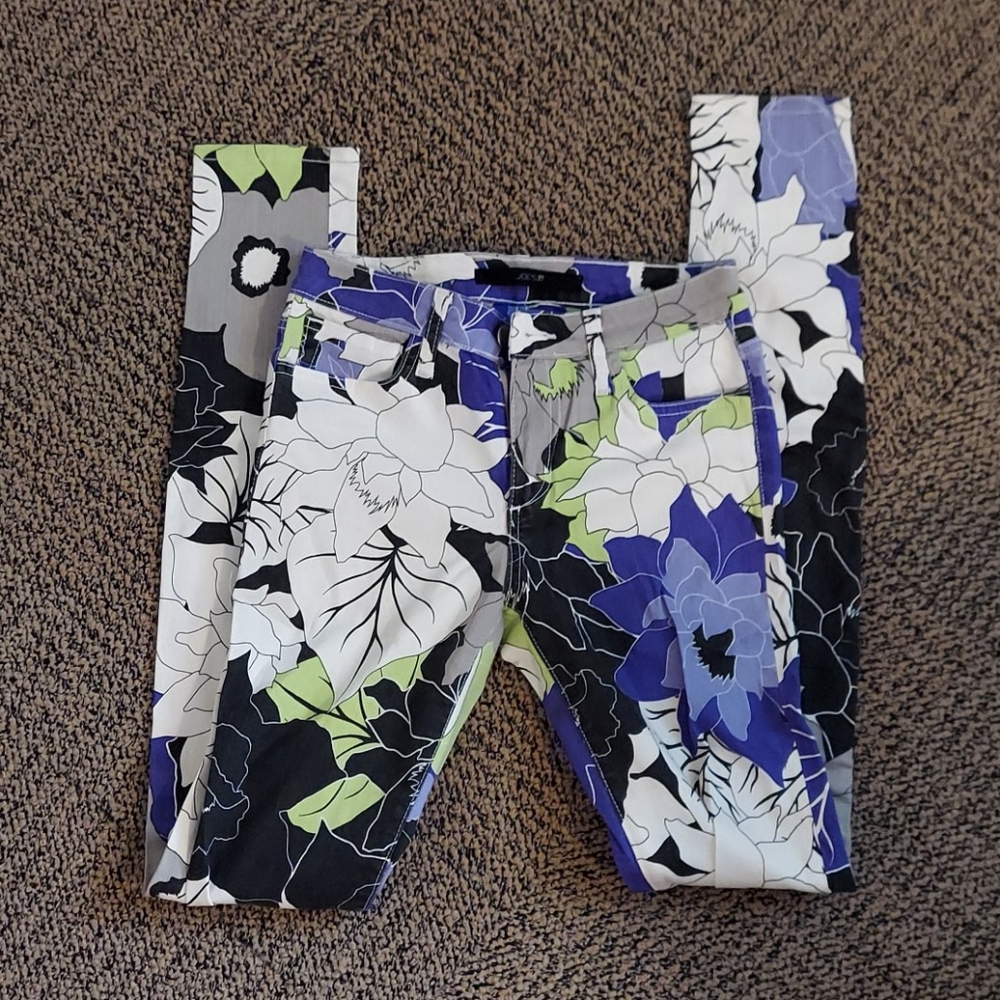 Floral print pants